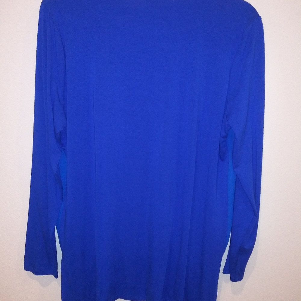 Top - Picture 3 of 7